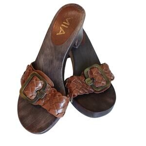 Vintage MIA Y2K Wooden Caramel Braided leather strap/ buckle/ platform sandals